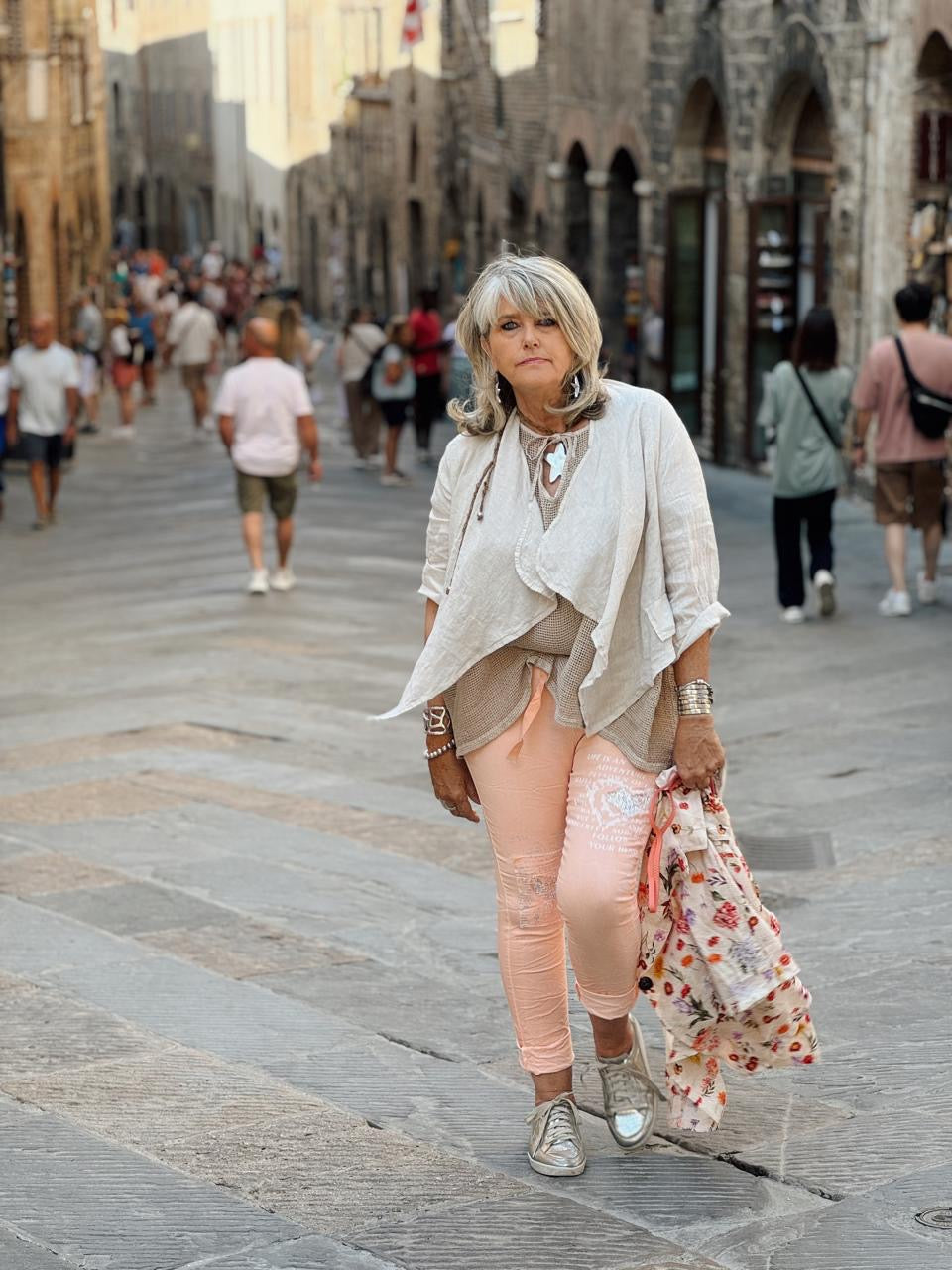 Lina linen over