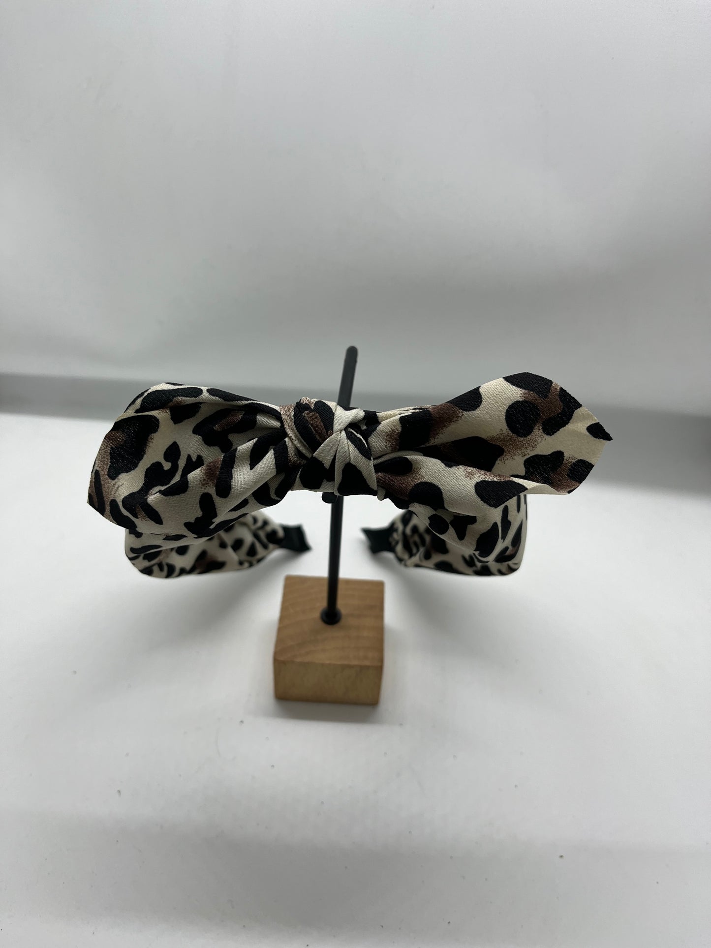 Leopard Bando