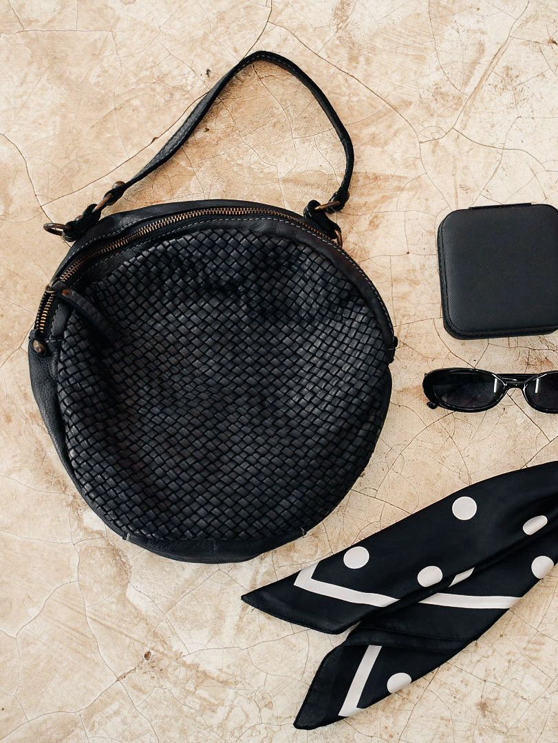 Round leather bag