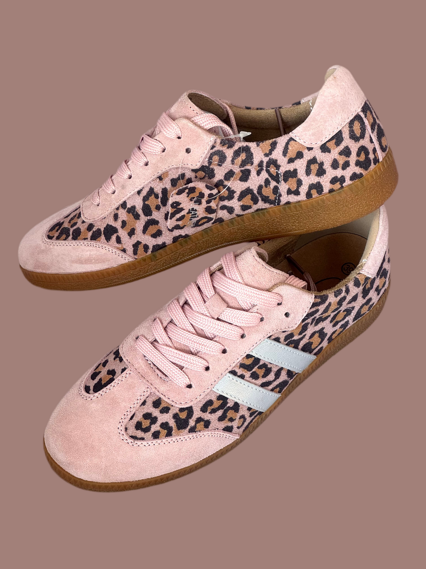 Shiloh pink leopard Julz