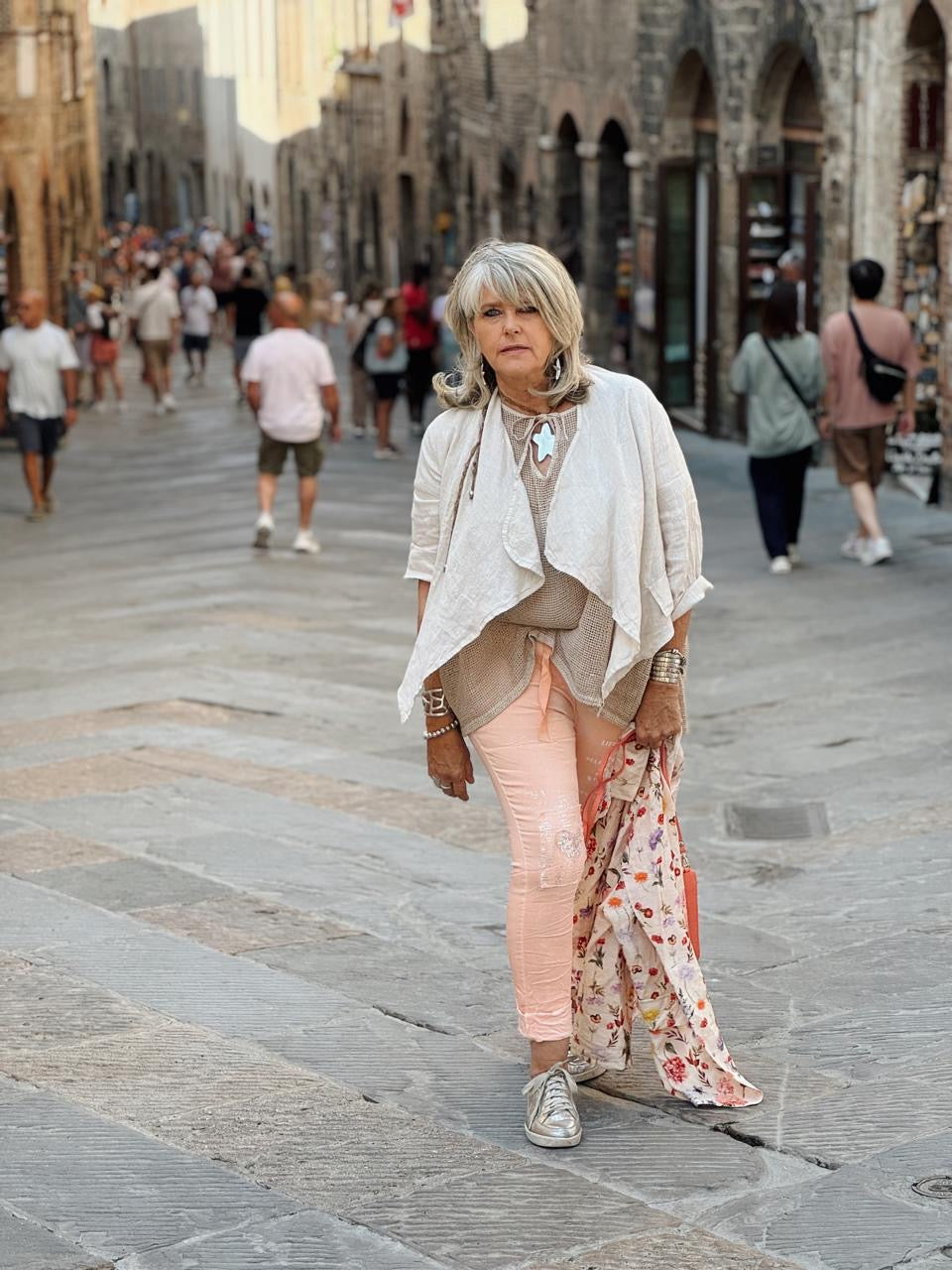 Lina linen over