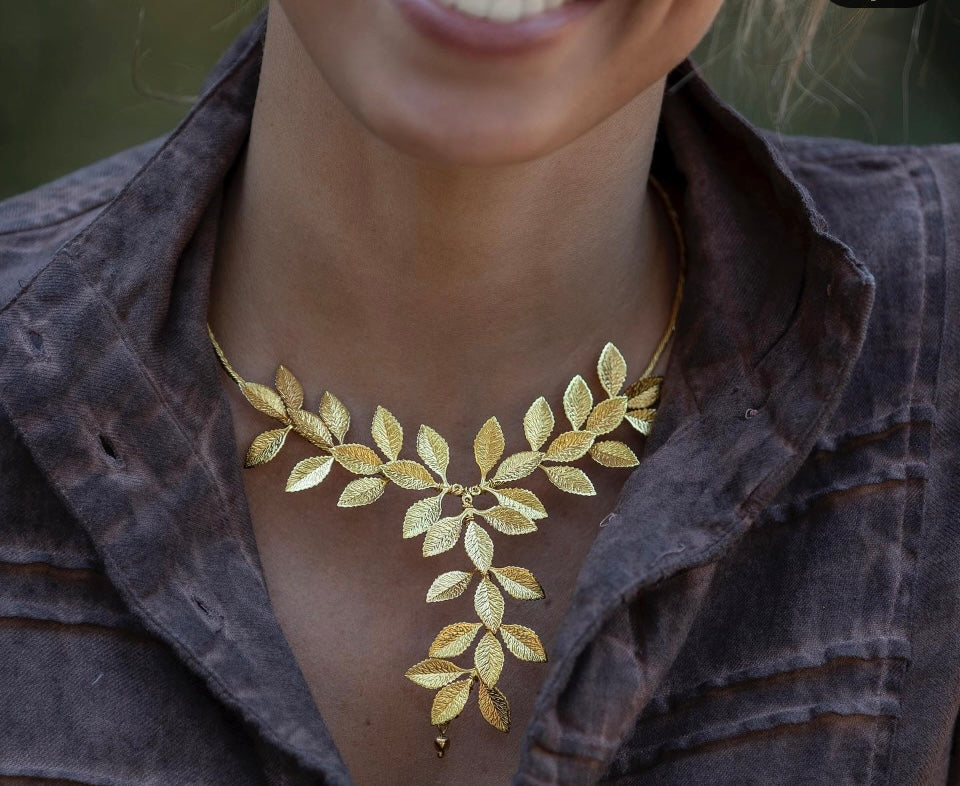 Flower necklace