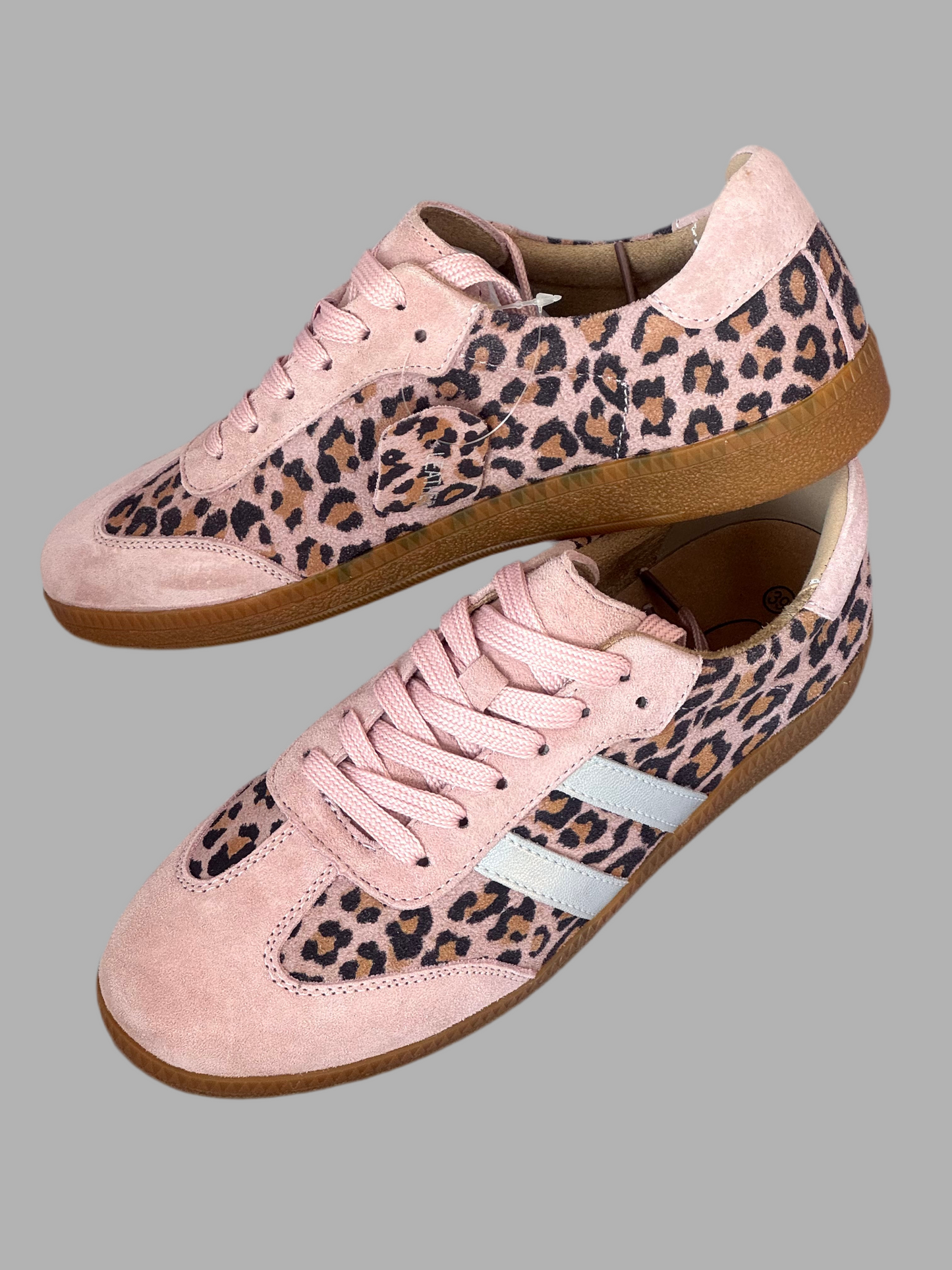 Shiloh pink leopard Julz
