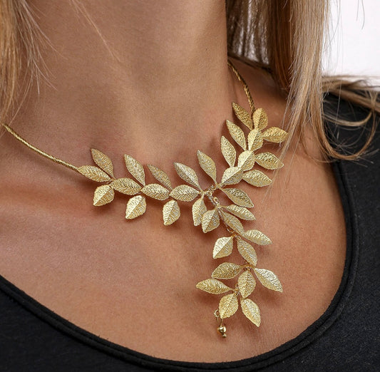 Flower necklace