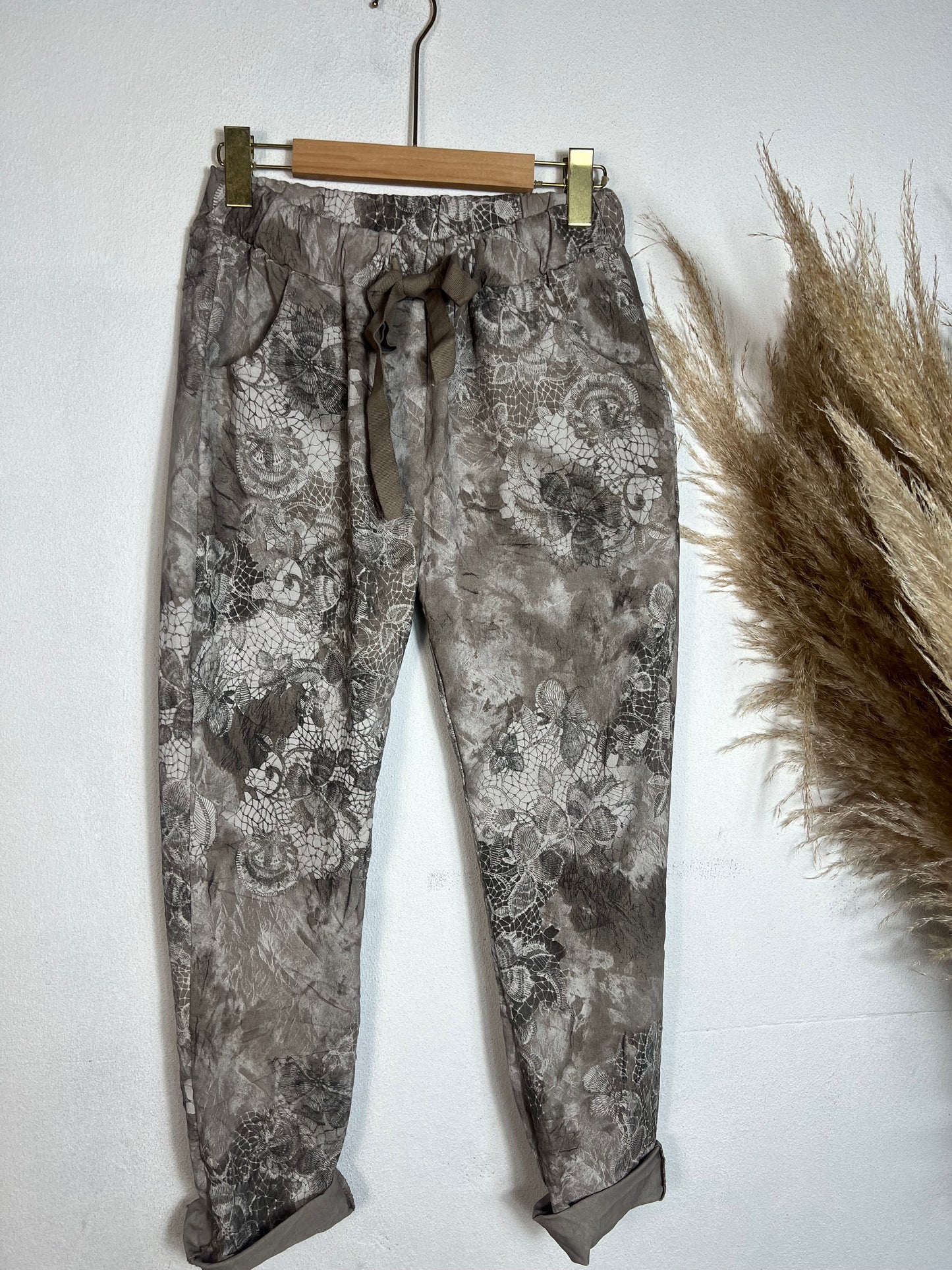Charlotte Magic Pants stone