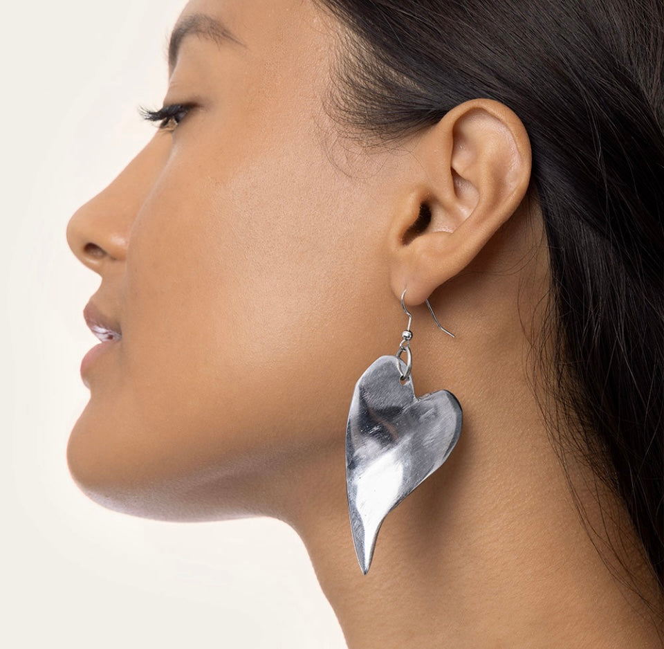 Twirl Heart Earring