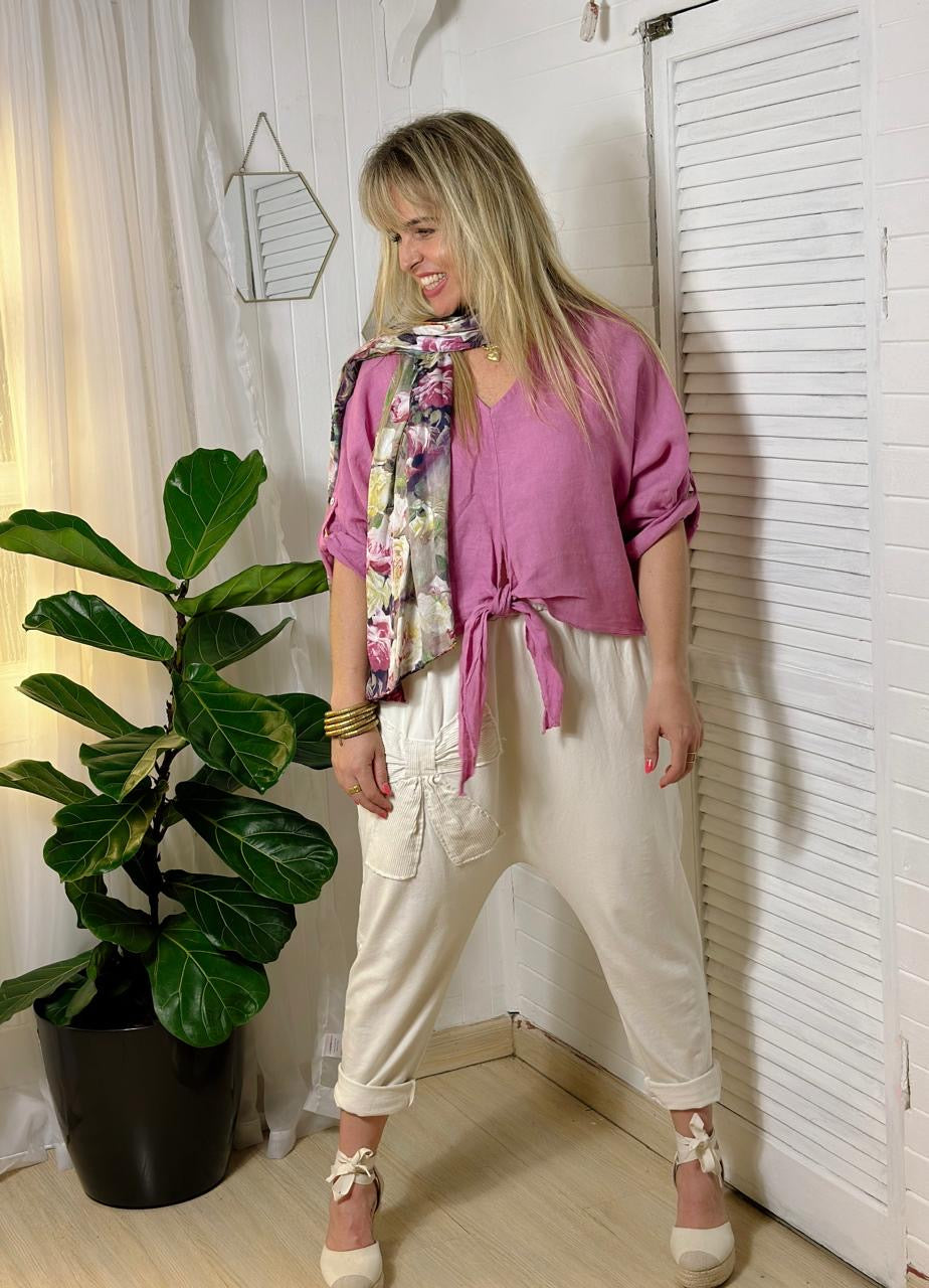 Portret Katier Scarves