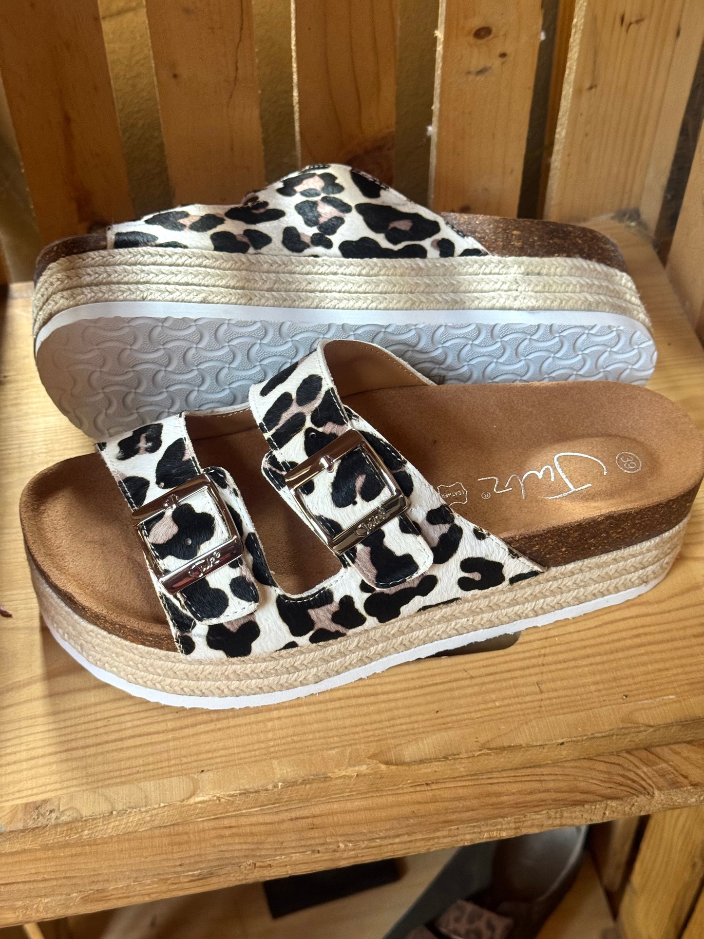 Chicago leopard Julz