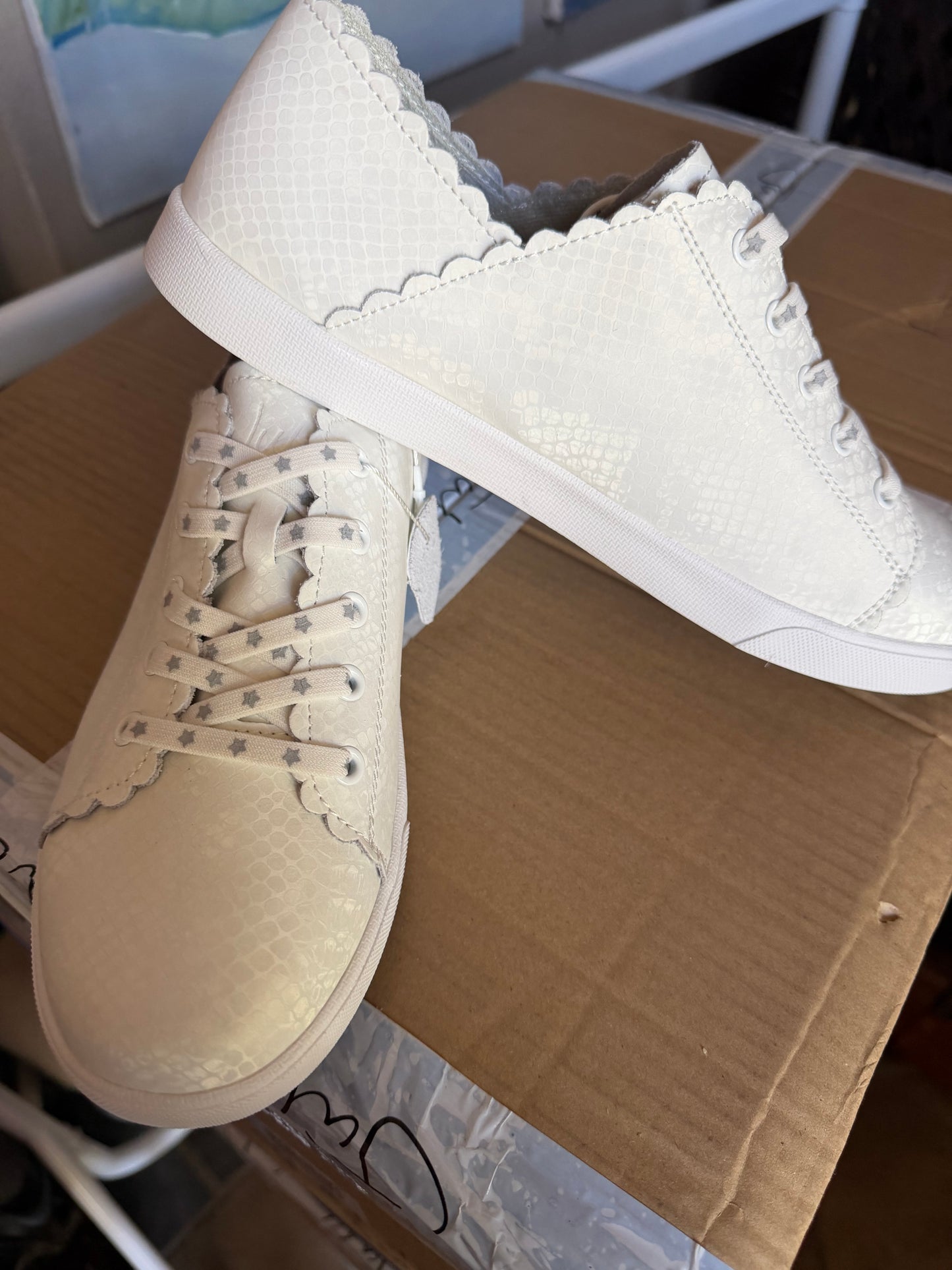 Chloe white snake Julz sneaker