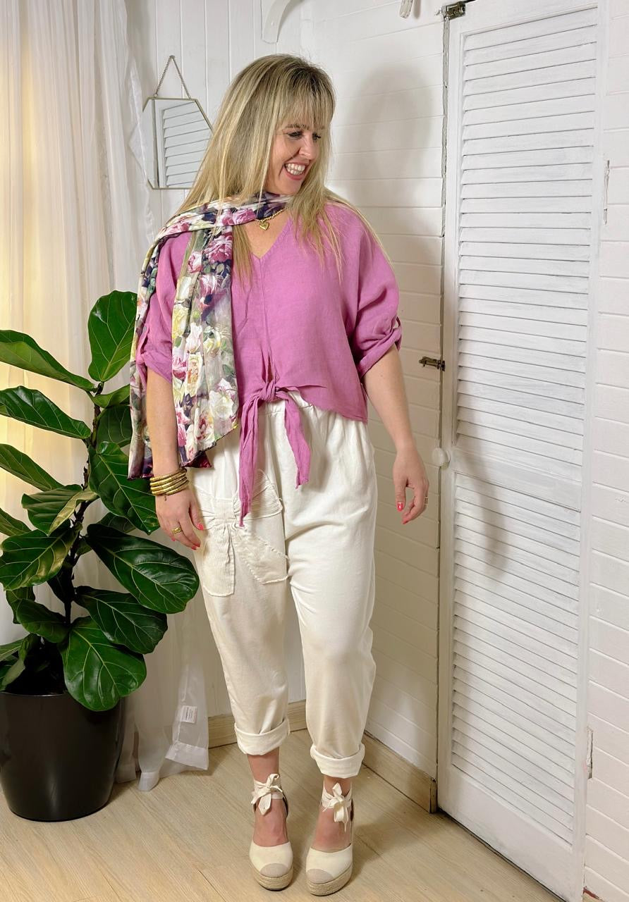 Portret Katier Scarves