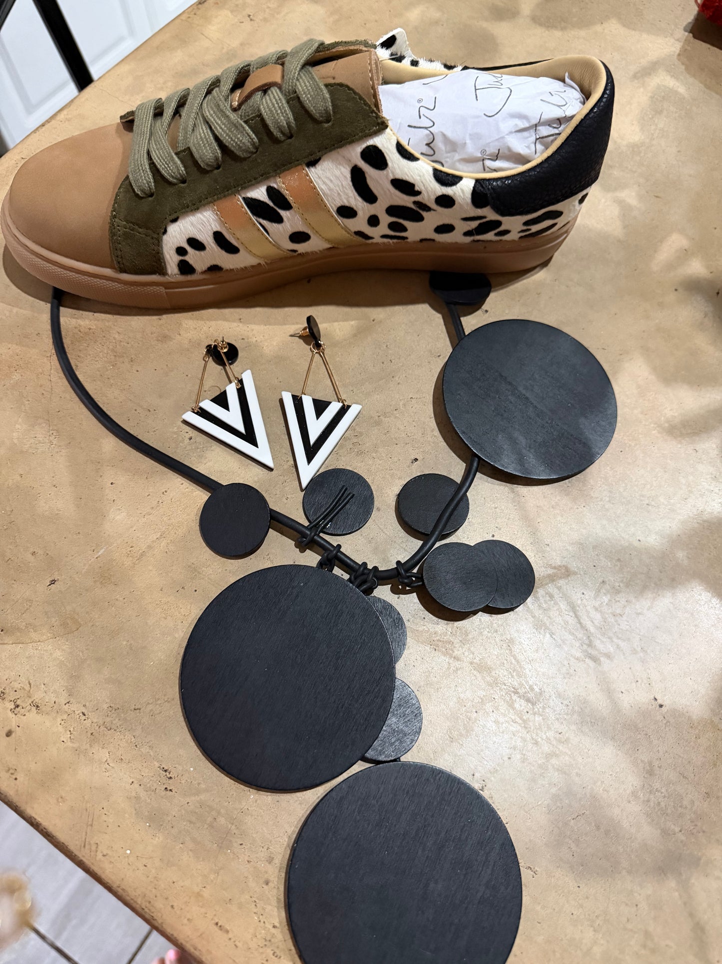 Palmera white and black animal julz shoe