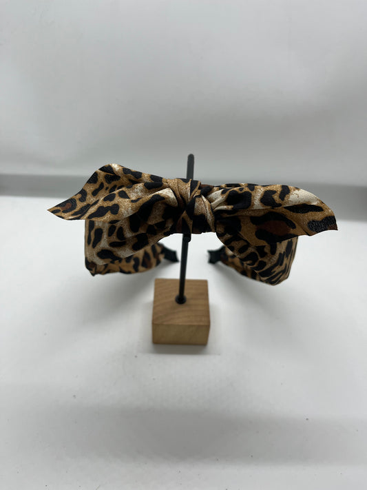 Leopard Bando