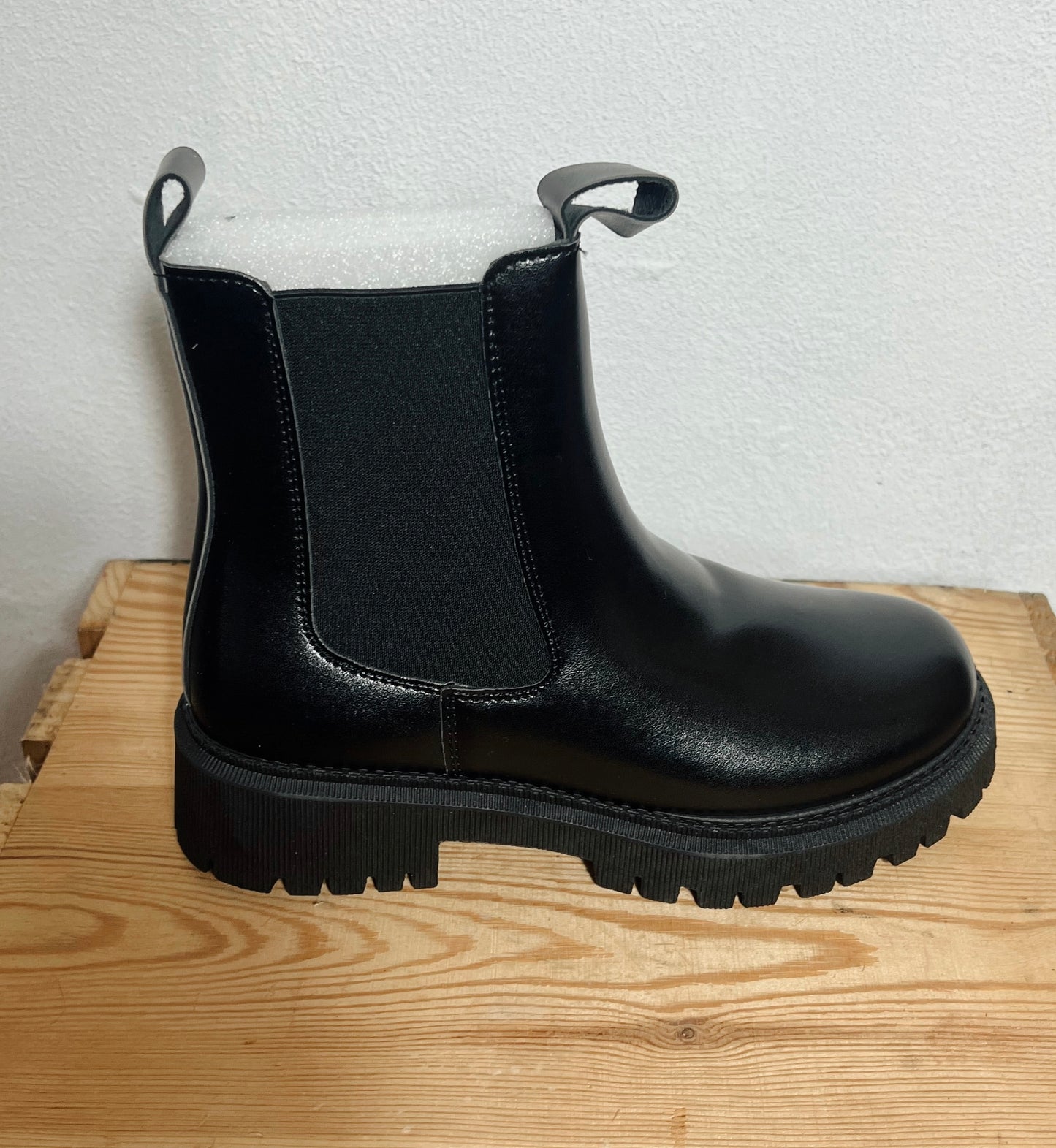 Dora Boots Black