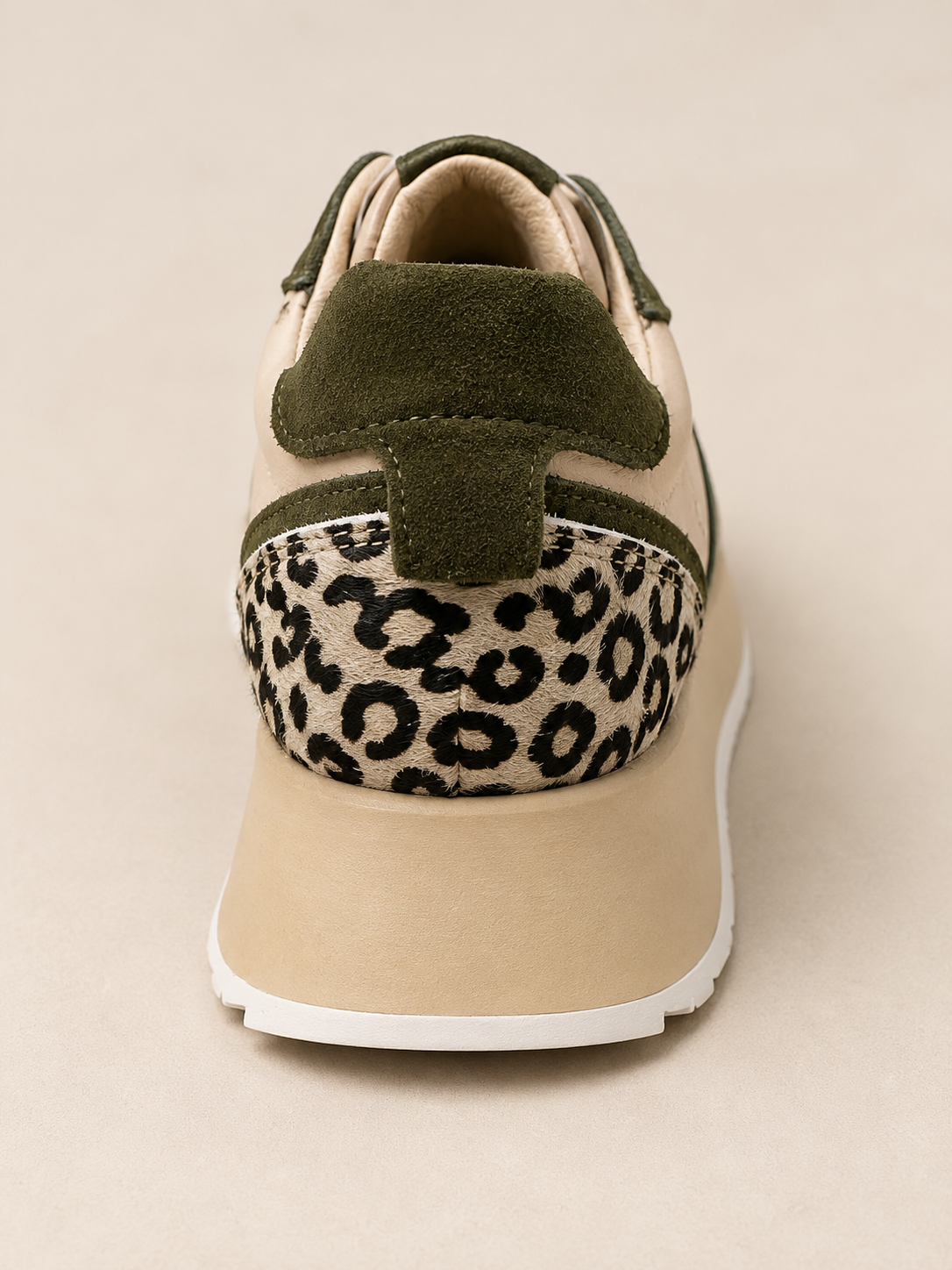Miles Julz  Beige