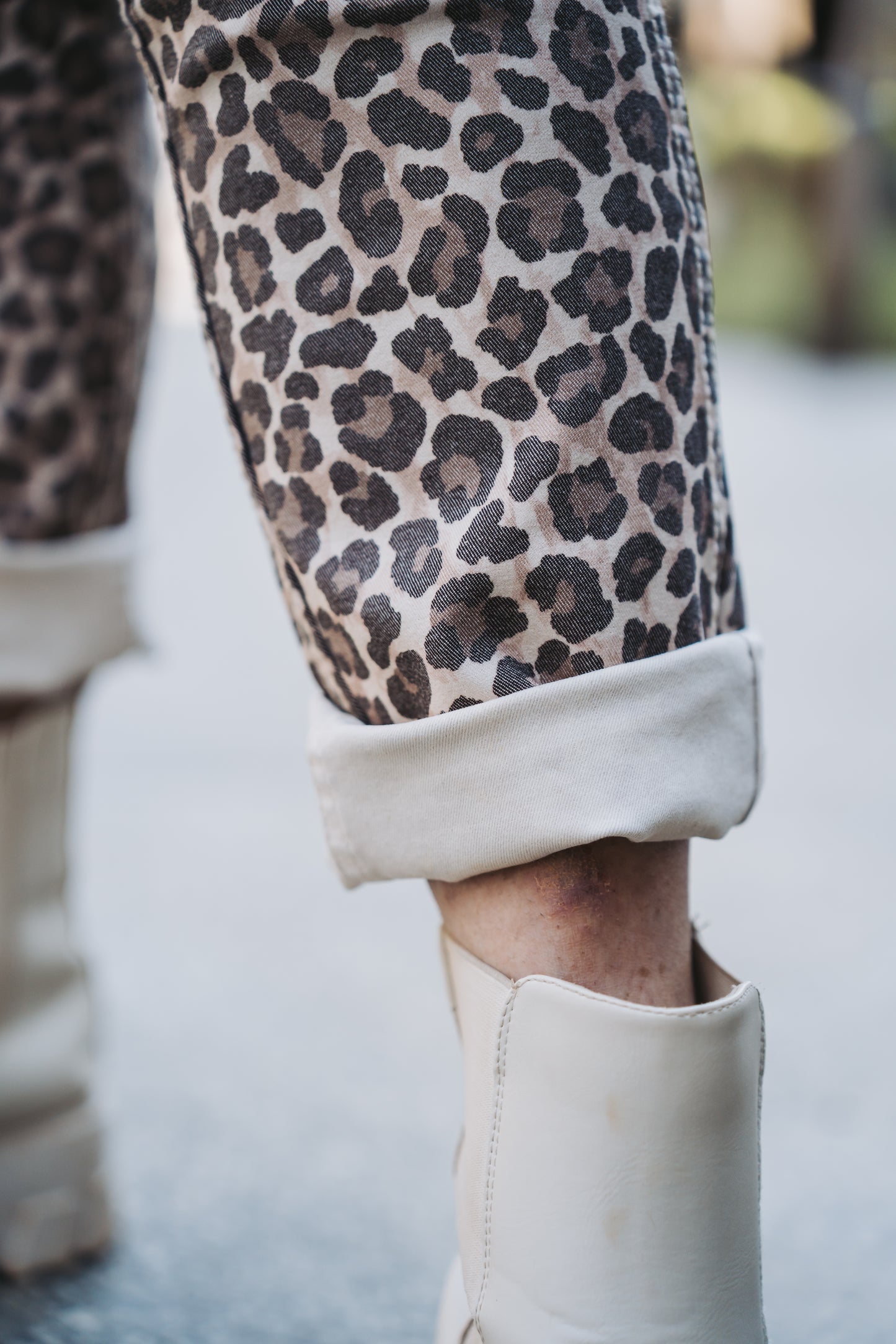 Leopard Reversible Jean