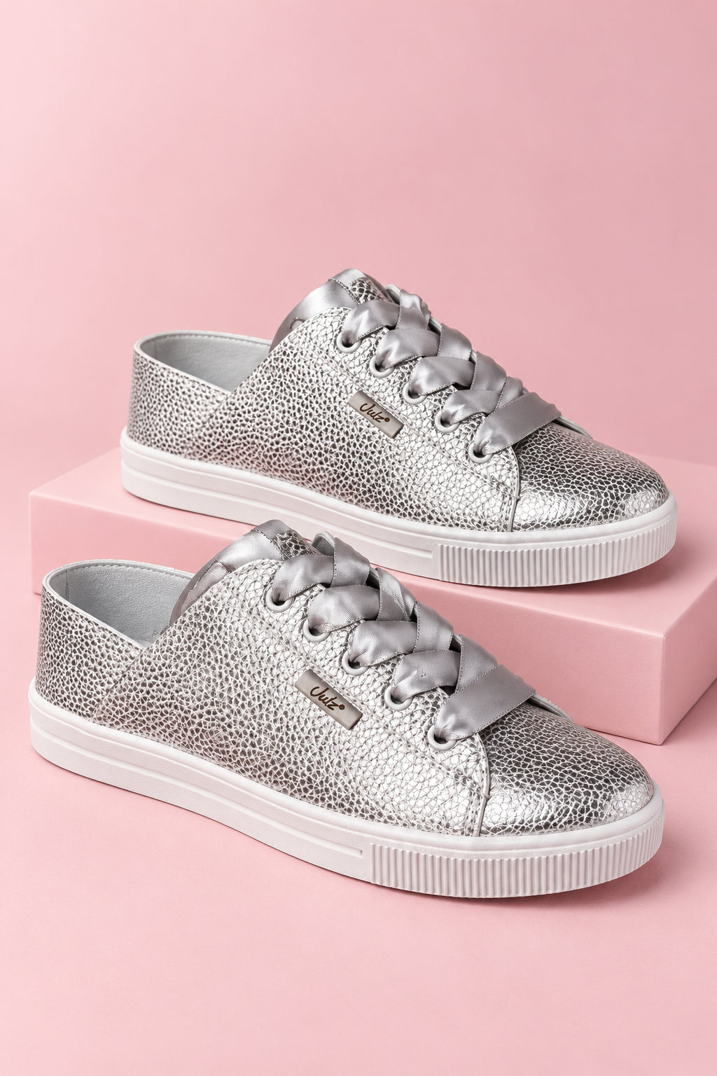 Vicki silver pebble Julz shoe