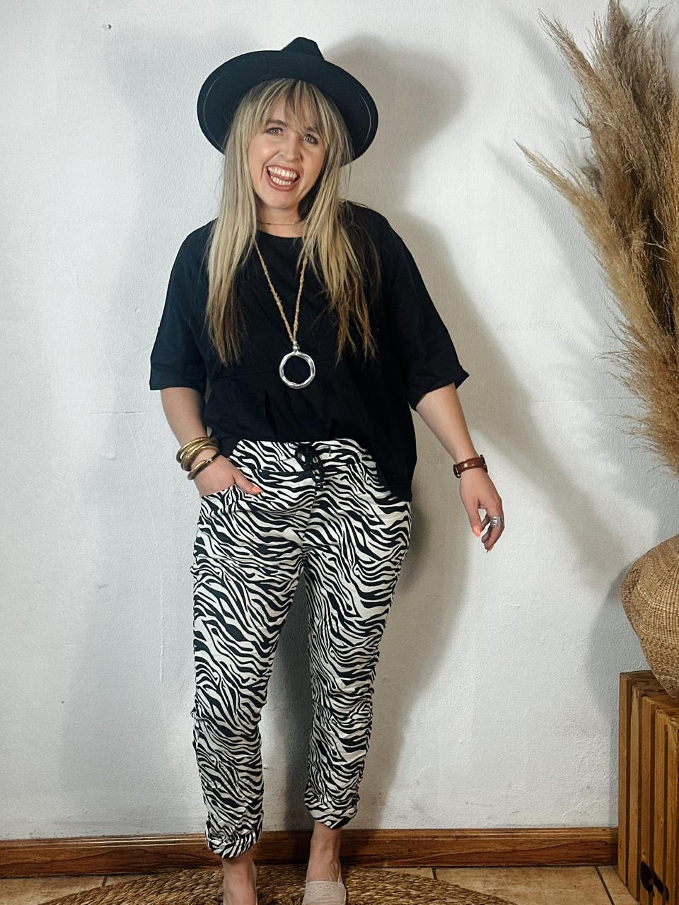 Yutika Top Black