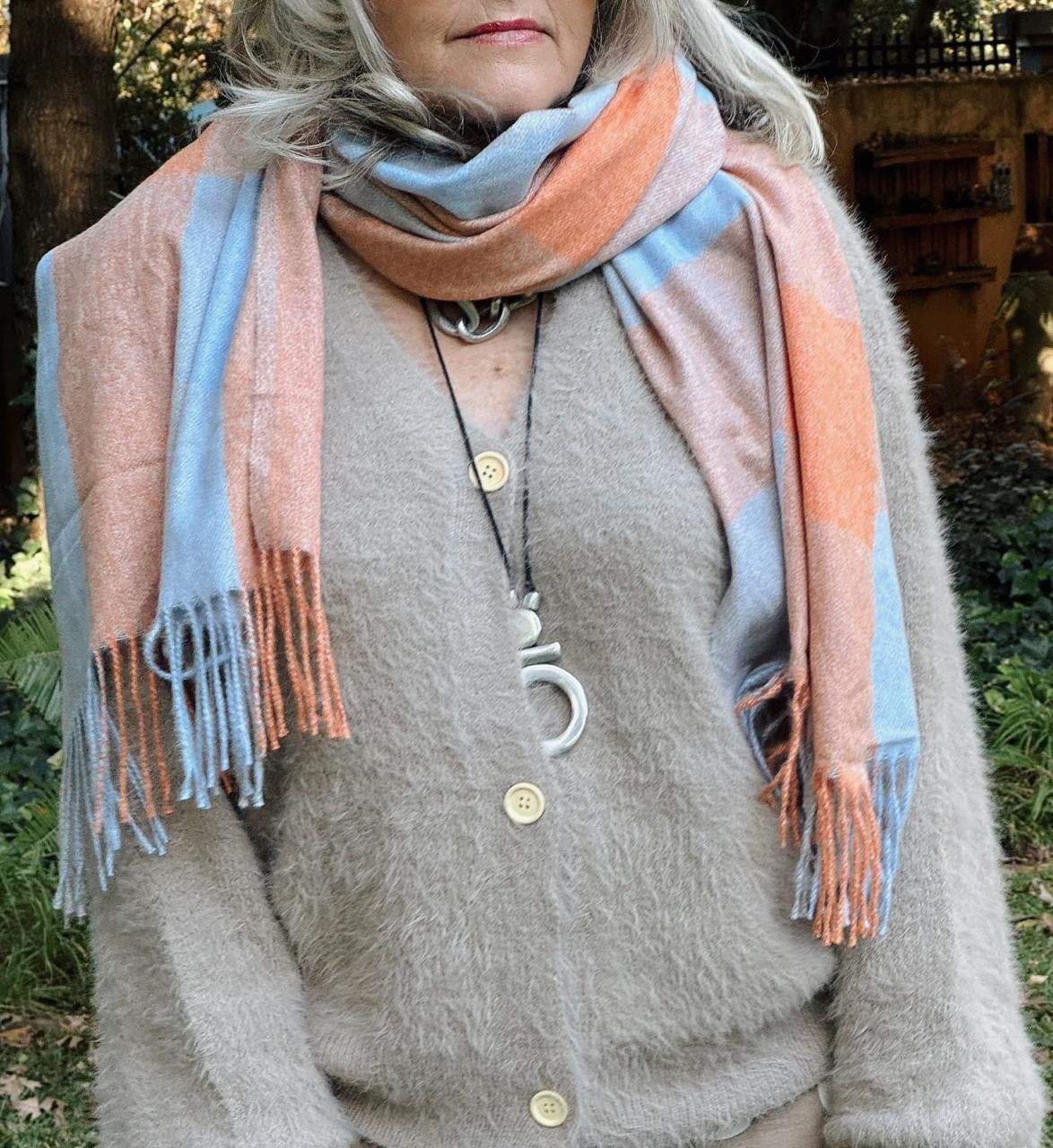 Lilly scarf