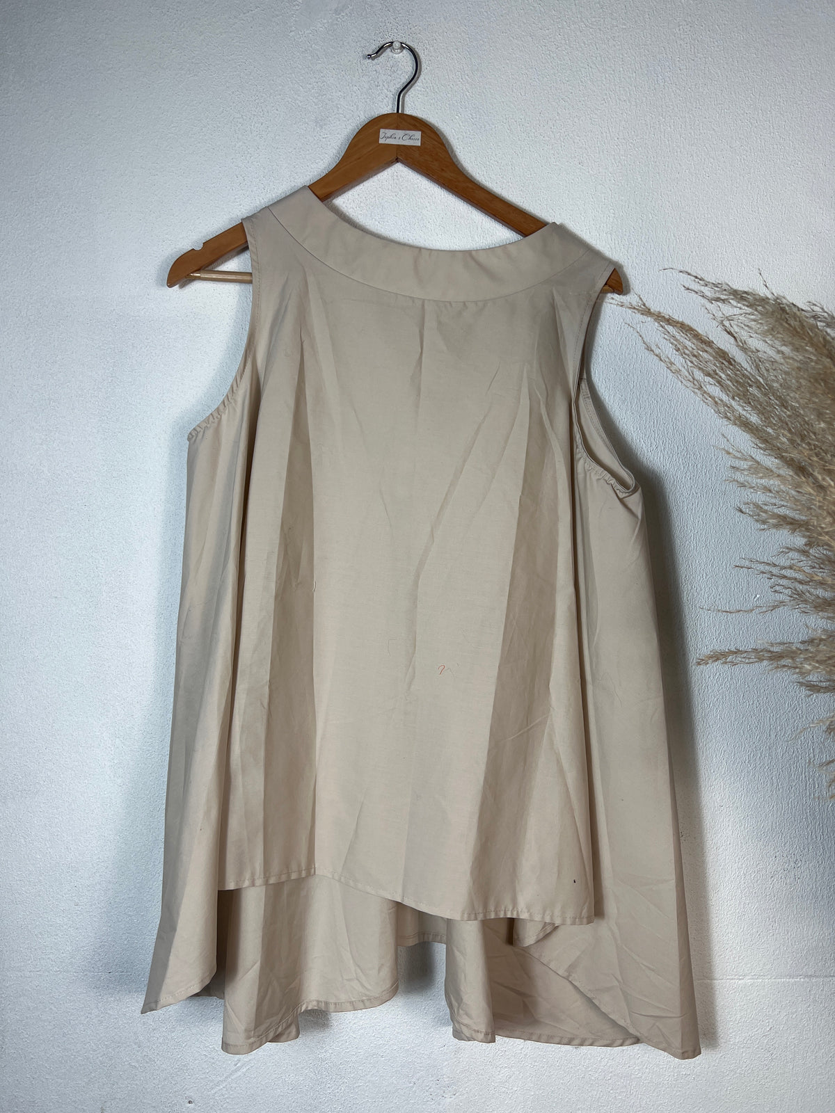 Tisha Exclusive Top Beige