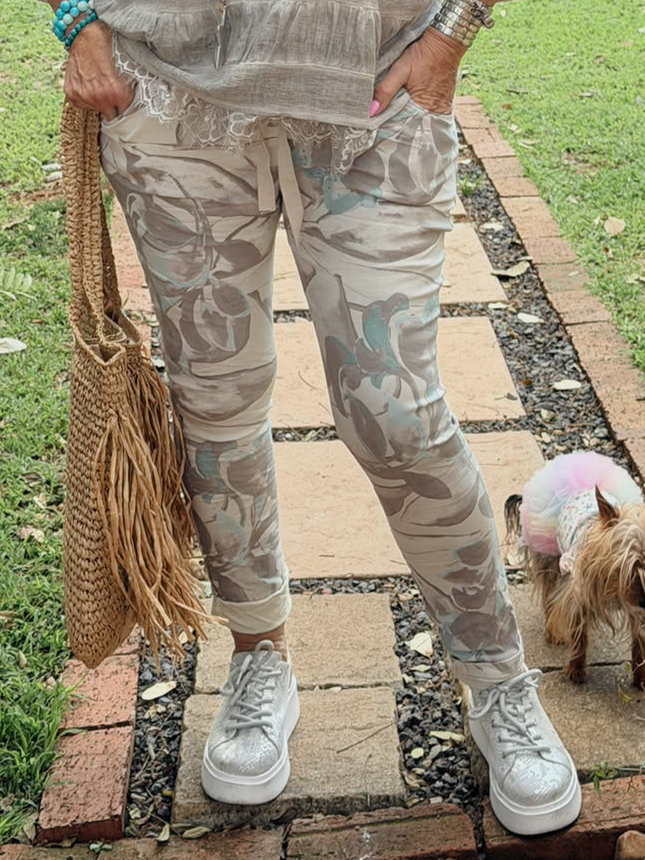 Loretta Magic Pants Beige