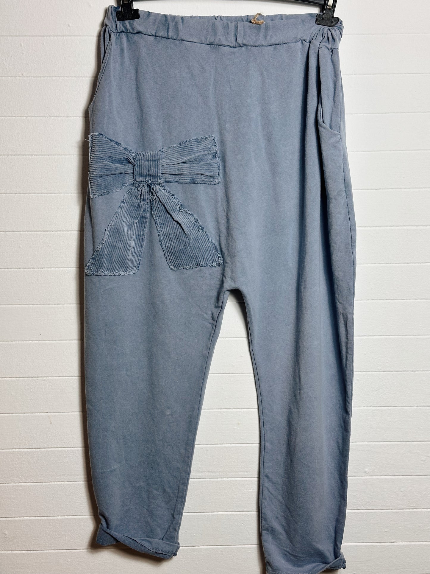 Bow corduroy tie pants