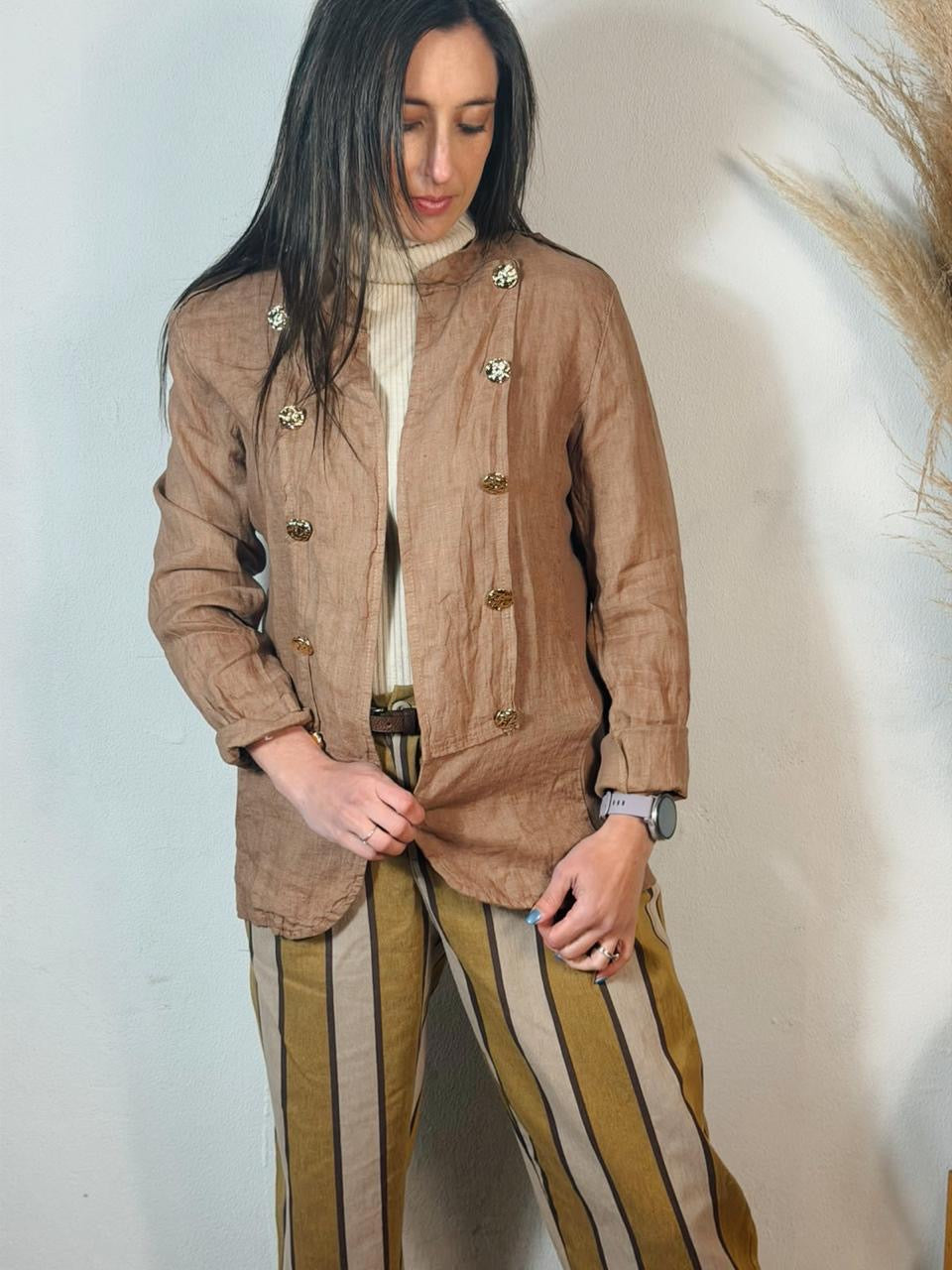 Vega Linen Over Brown