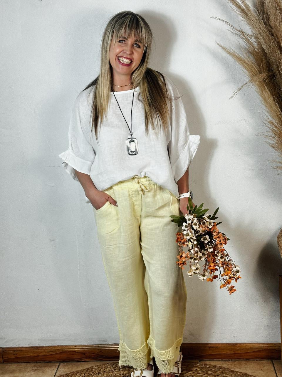 Della Linen Top White
