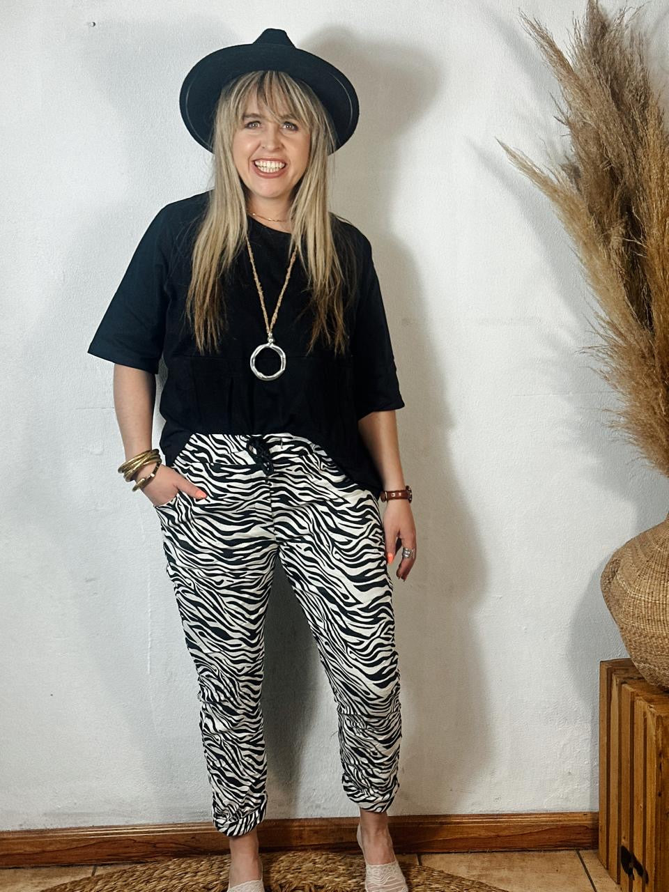 Yutika Top Black