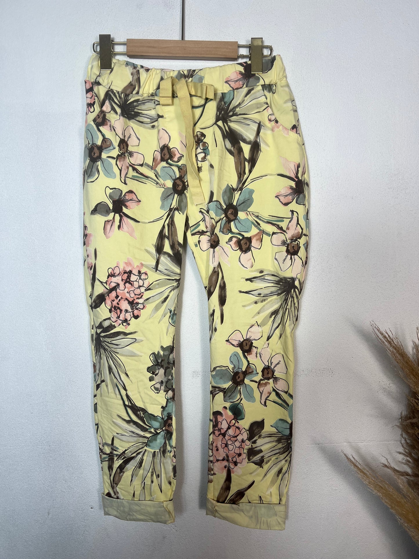 Zena Magic Pants Yellow