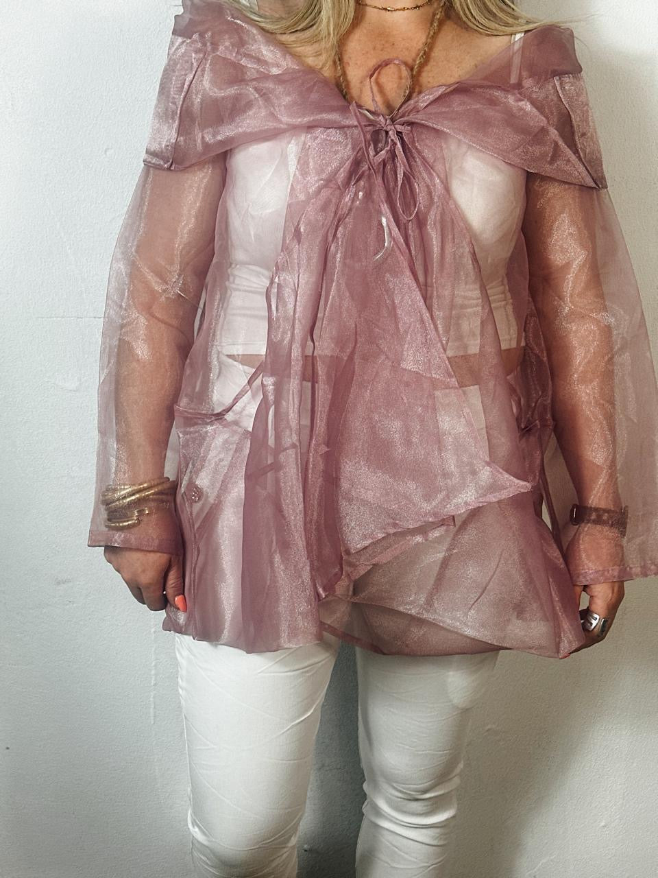 Yuviana Over Pink