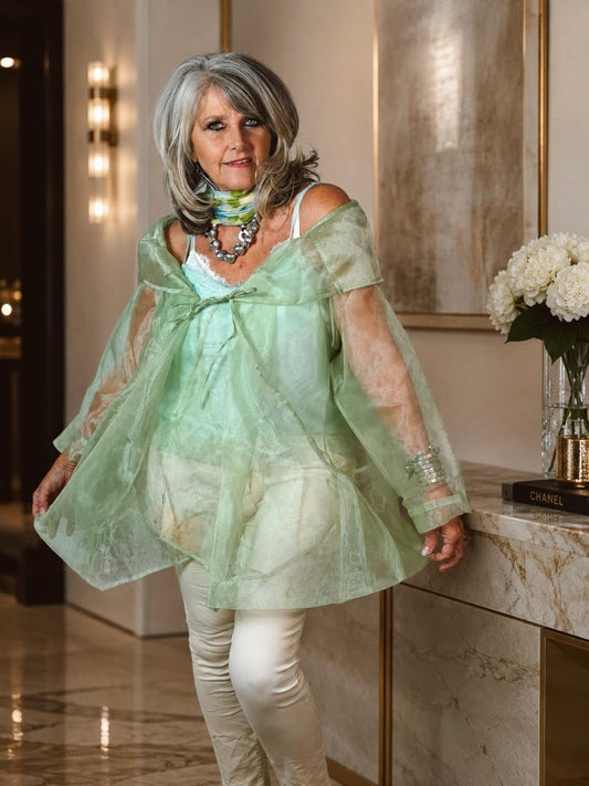 Yuviana Over  Mint