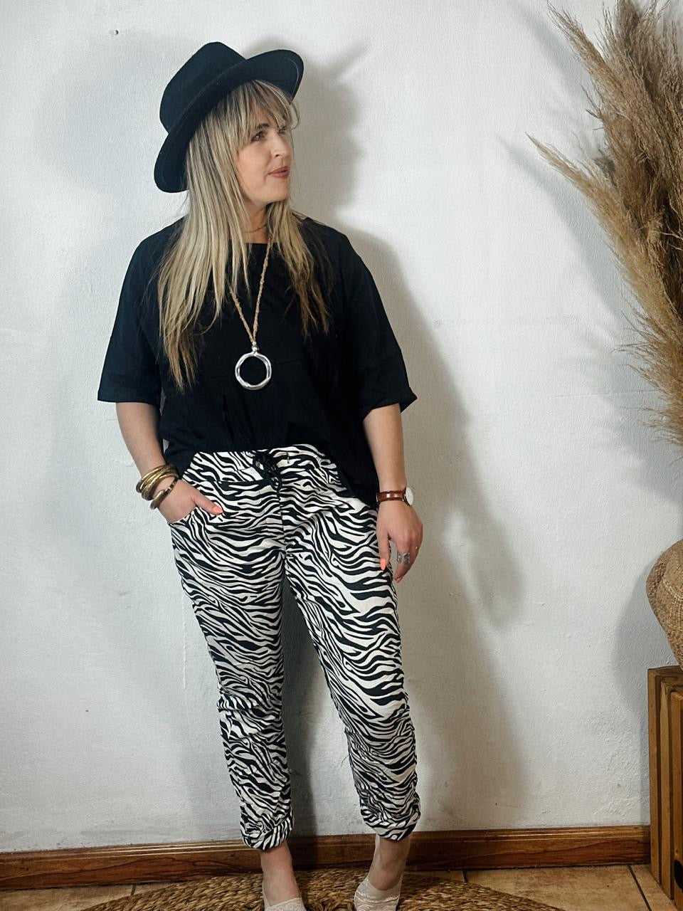 Yutika Top Black