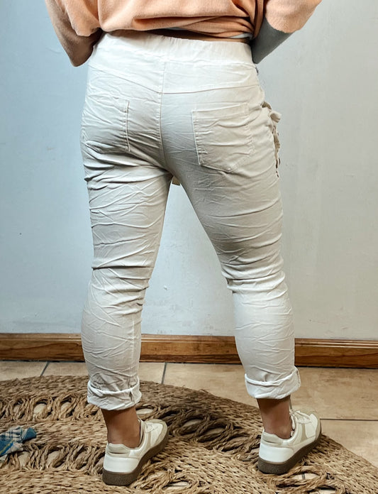 Evie Magic Pants Beige