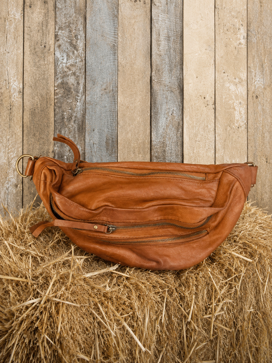 Betty leather bag