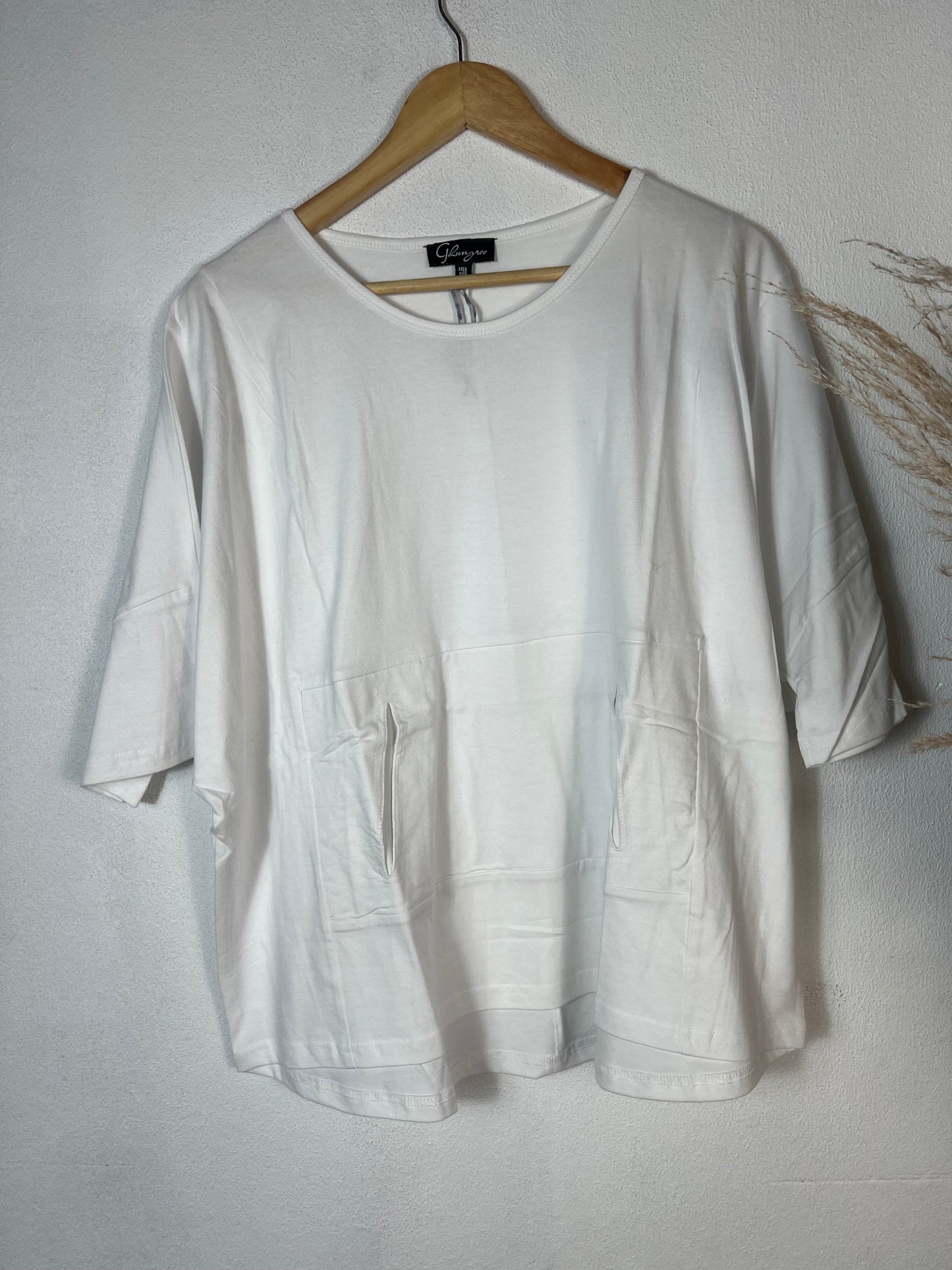 Yutika Top White