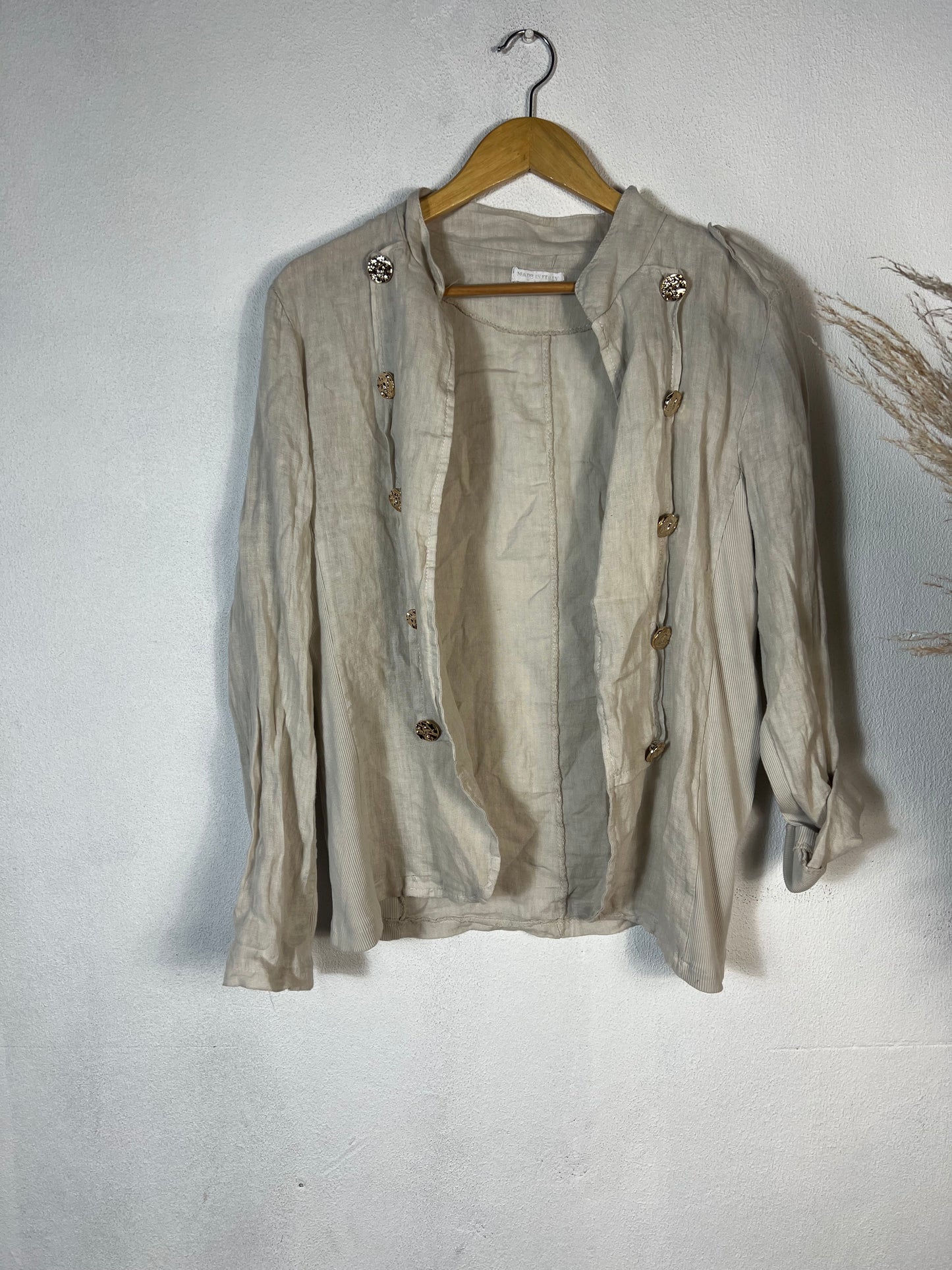 Vega Linen Over Beige